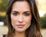 Torrey DeVitto, Ashanti ed Elle McLemore in Army Wives