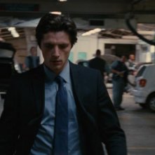 Trois mondes: Raphaël Personnaz  in una scena del film