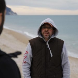 La sabbia nelle tasche: una scena