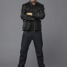 Red Widow: Luke Goss in una foto promozionale della serie