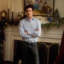 Scusa, Mi Piace Tuo Padre: Adam Brody in una scena del film