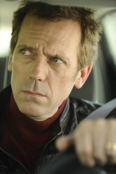 Scusa, Mi Piace Tuo Padre: Hugh Laurie in una scena del film