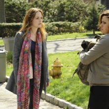 Scusa, mi piace tuo padre: Leighton Meester e Alia Shawkat in una scena