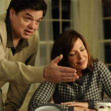 Scusa, Mi Piace Tuo Padre: Oliver Platt e Allison Janney in una scena del film