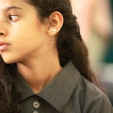 Wadjda: la piccola Waad Mohammed in una scena del film