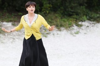Colpi di fulmine: la cantante Arisa in una scena del film