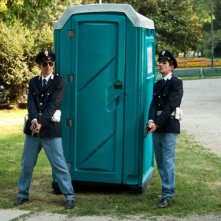 I 2 soliti idioti: i protagonisti Fabrizio Biggio e Francesco Mandelli in una scena