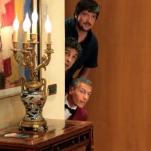 Mai stati uniti: Giovanni Vernia con Vincenzo Salemme e Ricky Memphis in una buffa scena