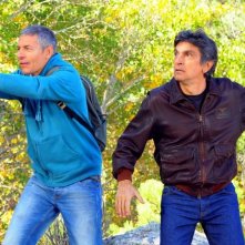 Mai stati uniti: Giovanni Vernia e Vincenzo Salemme in una scena del film