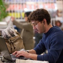 Shia LaBeouf in una scena de La regola del silenzio