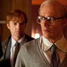 Cloud Atlas: Hugo Weaving in una scena del film con James D'Arcy