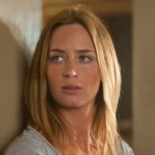 Emily Blunt in un bel primo piano tratto da Looper