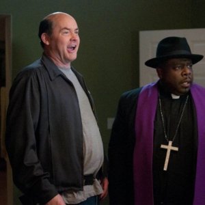 Ghost Movie: David Koechner e Cedric the Entertainer in una scena del film