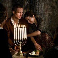 In Darkness: Benno Fürmann e Agnieszka Grochowska in una scena del film