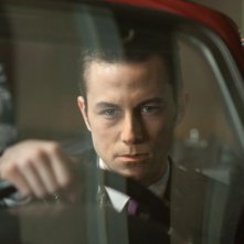 Joseph Gordon-Levitt in azione in una scena di Looper