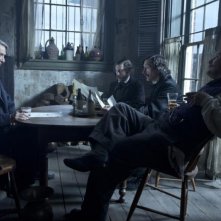 Lincoln: David Strathairn, Tim Blake Nelson, John Hawkes e James Spader in una scena del film