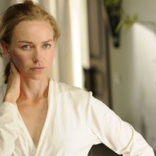 Naomi Watts è Maria in una scena di The Impossible