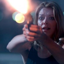 The Ghostmaker: Liz Fenning si difende in una scena del film