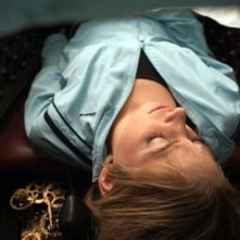 The Ghostmaker: Liz Fenning viene inserita in una bara in una scena del film