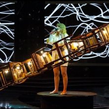 X Factor 6: un momento suggestivo dell'esibizione di Chiara Galiazzo nella prima finale del 6 Dicembre