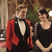 Downton Abbey: Dan Stevens e Michelle Dockery in una scena della serie