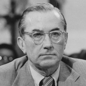 THE MAN NOBODY KNEW: In Search of My Father, CIA Spymaster William Colby - Un primo piano di William Colby