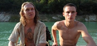 Educazione siberiana: Arnas Fedaravičius e Vilius Tumalavicius in una scena del film