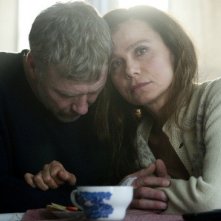 L'ipnotista: Mikael Persbrandt e Lena Olin in una drammatica scena