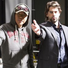 The Last Stand - L'ultima sfida: il regista Kim Ji-woon insieme a Eduardo Noriega sul set