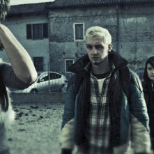 Cose cattive: Marta Gastini, Jennifer Mischiati, Nicola Sorrenti e Aaron Omossiese in una scena del film