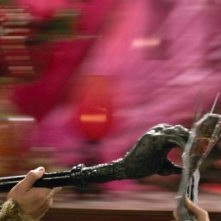 L'uomo con i pugni di ferro: Lucy Liu è Madame Blossom durante un combattimento