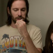 Save the Date: Martin Starr e Alison Brie in una scena