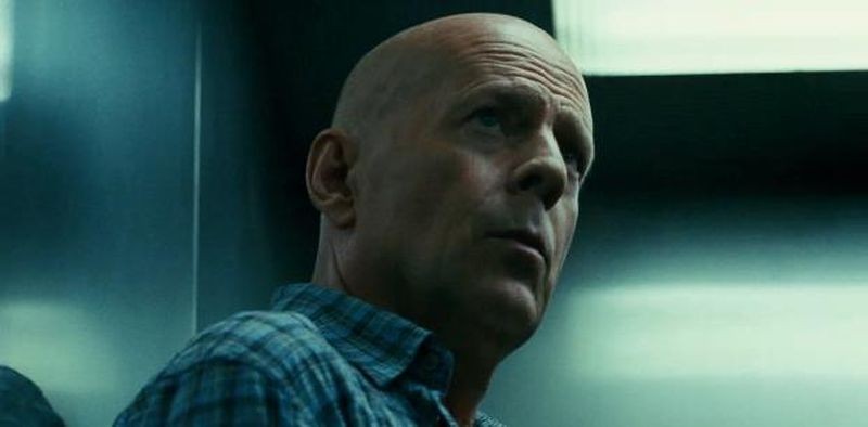 Bruce Willis in un primo piano di Die Hard - Un buongiorno per morire