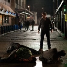 Jack Reacher: Tom Cruise in strada in una scena dell'action diretto da Christopher McQuarrie