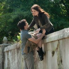 Alice Englert con Alder Ehrenreich in una scena di Beautiful Creatures - La sedicesima luna