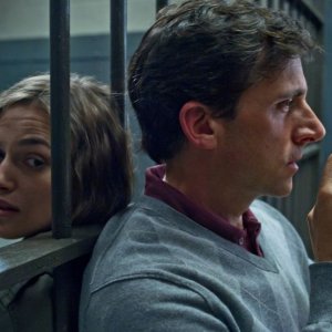 I protagonisti Keira Knightley e Steve Carell in una scena di Cercasi amore per la fine del mondo