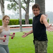 Leslie Mann e Jason Segel in una scena di Questi sono i 40
