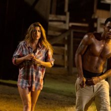 Non aprite quella porta 3D: Tania Raymonde insieme a Trey Songz in una scena