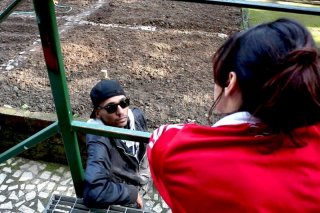 Vietato Morire: una scena del film ambientato nella comunità di recupero per la tossicodipendenza di "Villa Maraini"