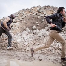 Omar Sy e Laurent Lafitte sono i protagonisti della commedia De l'autre côté du périph