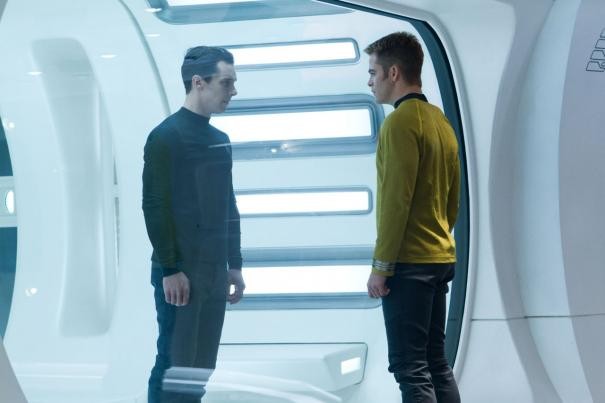 Benedict Cumberbatch E Chris Pine A Confronto In Una Scena Di Star Trek Into Darkness 261887