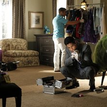 CSI Miami: Adam Rodriguez e Jonathan Togo  in una scena dell'episodio Piccole miss della decima stagione