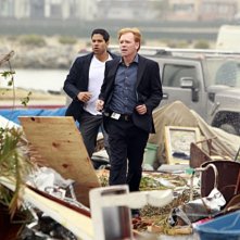 CSI Miami: Adam Rodriquez e David Caruso e Jonathan Togo nell'episodio Spazzati via, della decima stagione