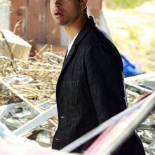 CSI Miami: Adam Rodriquez nell'episodio Spazzati via, della decima stagione