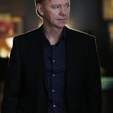 CSI Miami: David Caruso in un momento dell'episodio Gli assassini della pineta, della decima stagione