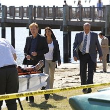 CSI Miami: David Caruso, Rex Linn, Christian Clemenson. Eva La Rue e Omar Benson Miller in una scena dell'episodio Il mostro di Miami, della decima stagione