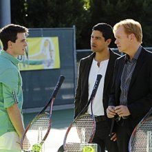 CSI Miami: David Caruso, Travis Caldwell e Adam Rodriguez in una scena dell'episodio Habeas Corpse della decima stagione