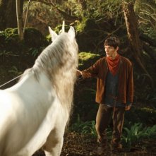 Merlin: Colin Morgan durante una scena dell'episodio Il labirinto Gedref, della prima stagione