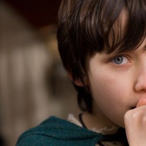 Merlin: Asa Butterfield in una scena dell'episodio L'incubo ha inizio, della seconda stagione