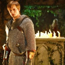 Merlin: Bradley James in una scena dell'episodio I peccati del padre, della seconda stagione